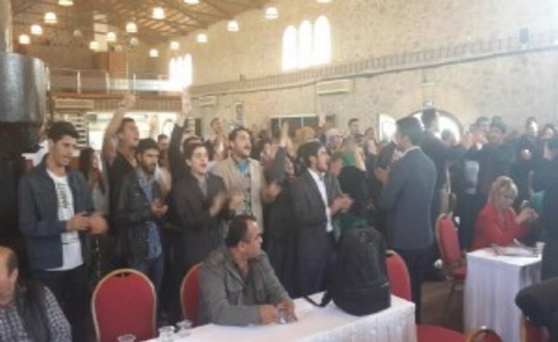 Bağımsızlara şok protesto
